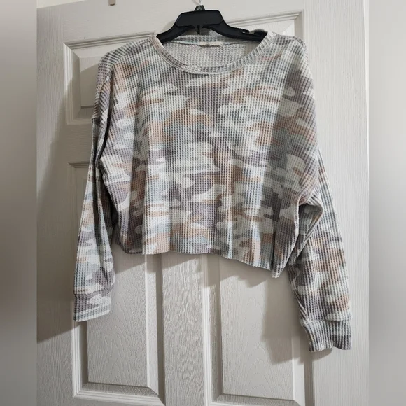 Z Supply Camo Ribbed Knit Lounge Top in a size Medium!!! - Picture 1 of 3